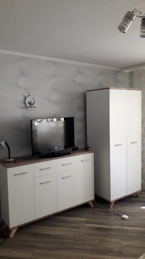 Siguldas Street Apartment In Ventspils Esterno foto